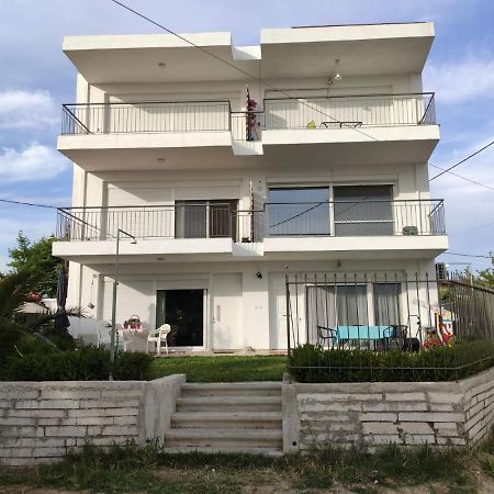 Sunrise View Apartment โอฟรีนีออน ภายนอก รูปภาพ