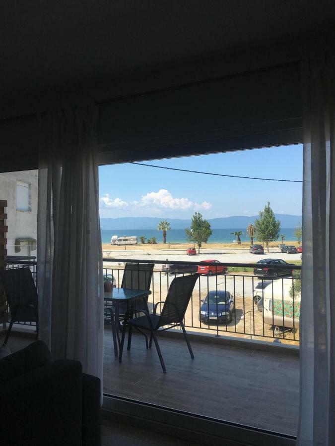Sunrise View Apartment โอฟรีนีออน ภายนอก รูปภาพ