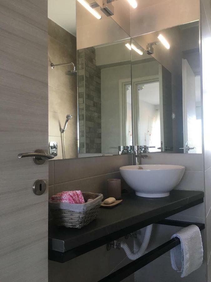 Sunrise View Apartment โอฟรีนีออน ภายนอก รูปภาพ