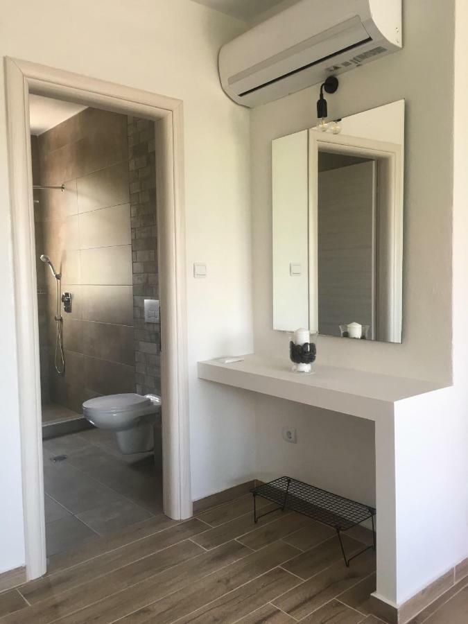 Sunrise View Apartment โอฟรีนีออน ภายนอก รูปภาพ